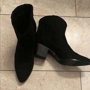 Women's Gap Black Faux Suede Western Ankle Boots